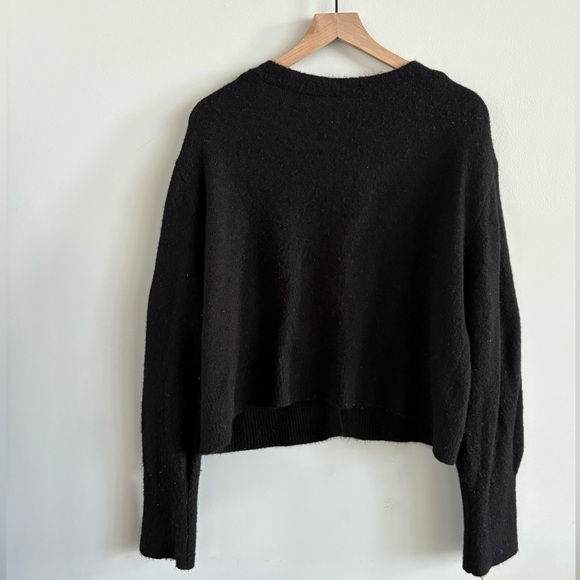 H&M Women’s Knit Long Sleeve Black Cardigan - Rhinestone Bow Buttons - Picture 2 of 3